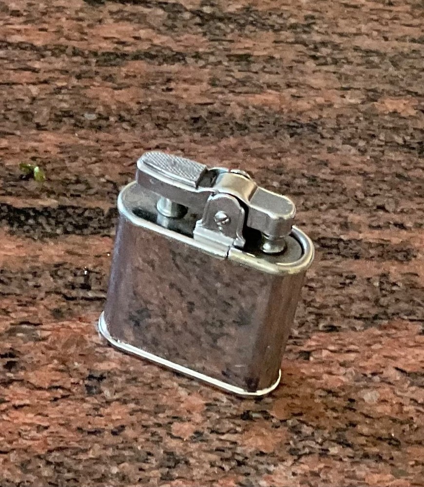 Vintage Ronson Whirlwind Petrol Lighter / Serviced.