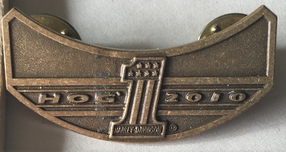 Harley-Davidson HOG Rocker Patch Pin 2010