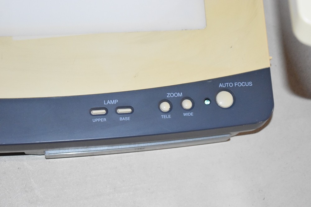 Elmo EV-4400AF Visual Presenter Zoom Overhead Document Camera BROKEN NOT WORKING