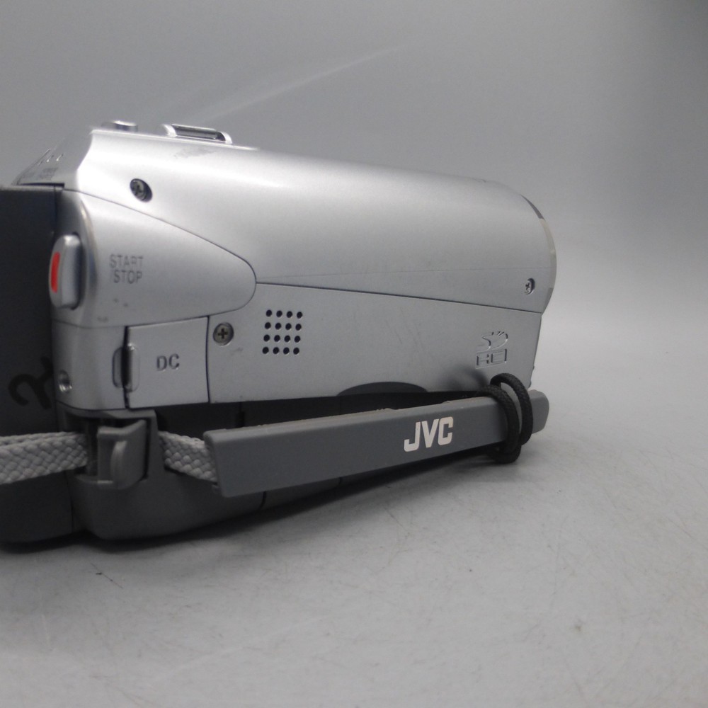 JVC Everio GZ-MS95SEK Handheld High Definition HDD Camcorder Silver Tested