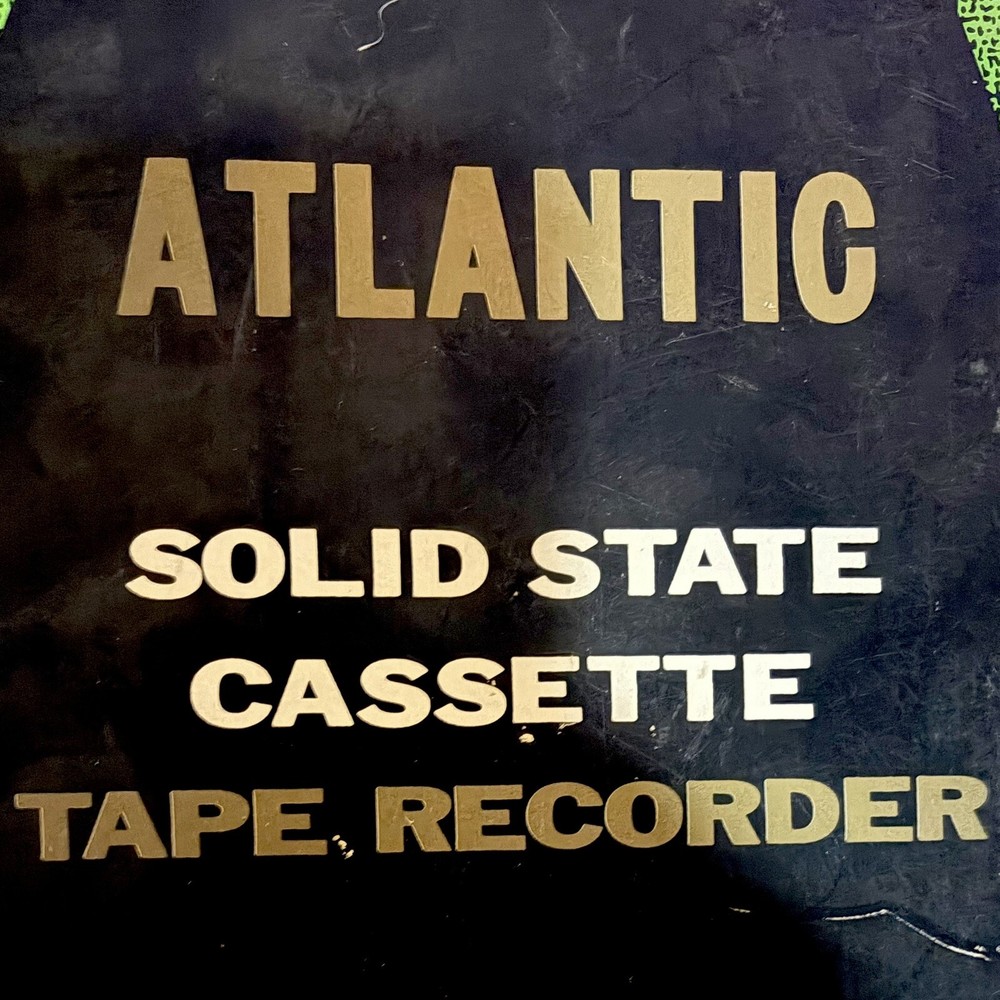 Atlantic Solid State Cassette Tape Recorder model KH-158 + Microphone, UNTESTED