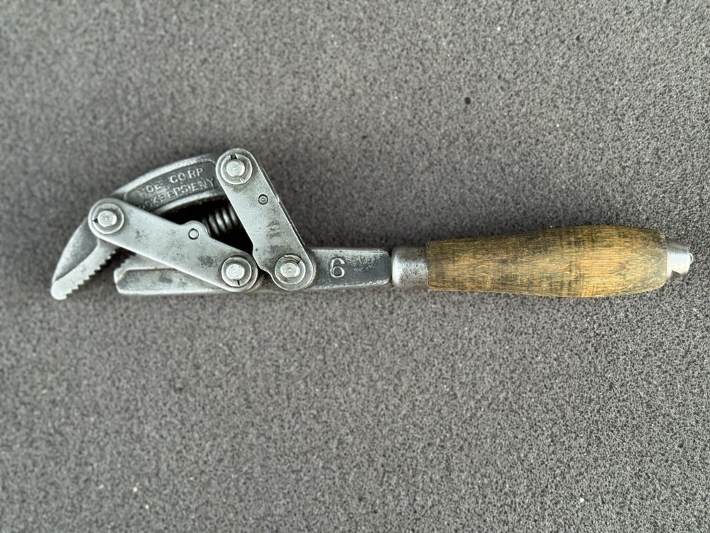 Antique Hoe Corp Adjustable Pipe Wrench Poughkeepsie NY