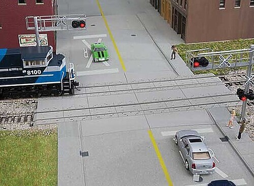 Walthers Modern Concrete Grade Crossing - Kit