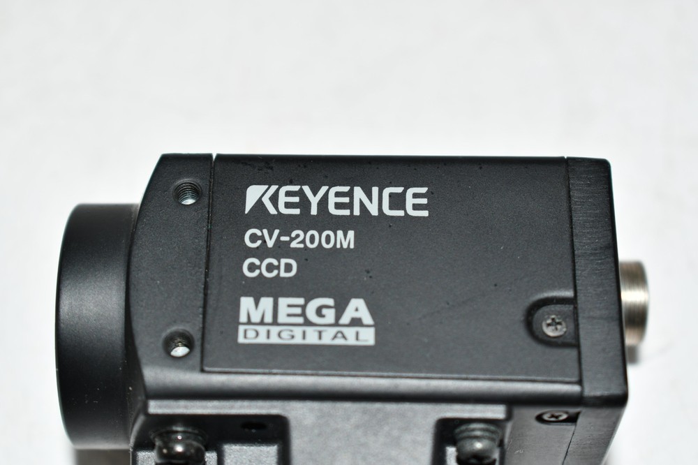 KEYENCE CV-200M CCD Industrial Camera