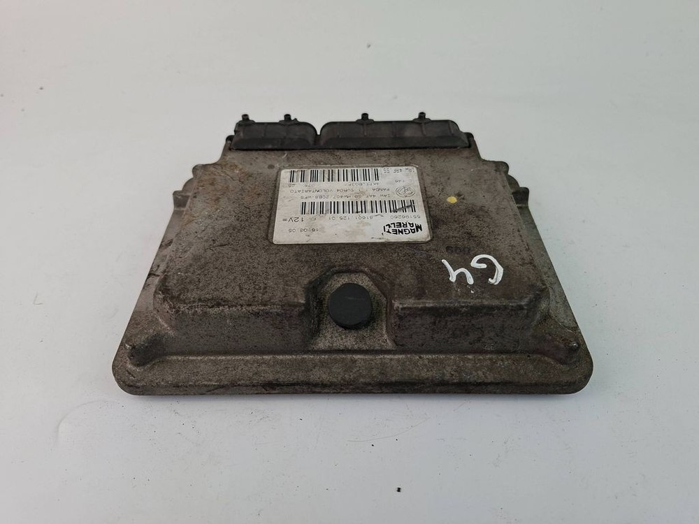 Fiat Panda II 2008 Engine Control Unit ECU 55196260 BVV3578