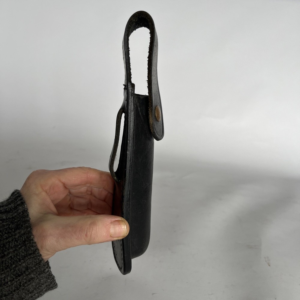 Flashlight Case Black Duty Leather Brass Snap Gould & Goodrich B672 4