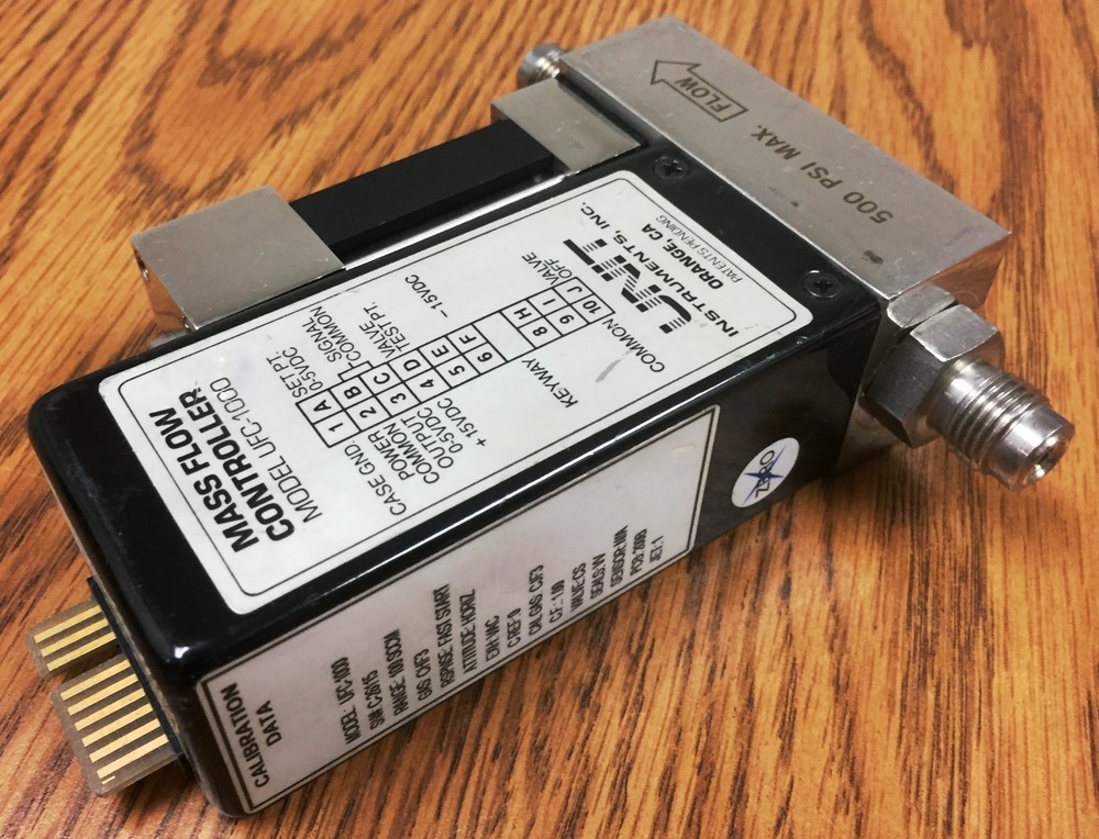 UNIT UFC-1000, 100 SCCM, CHF3, Mass Flow Controller Used