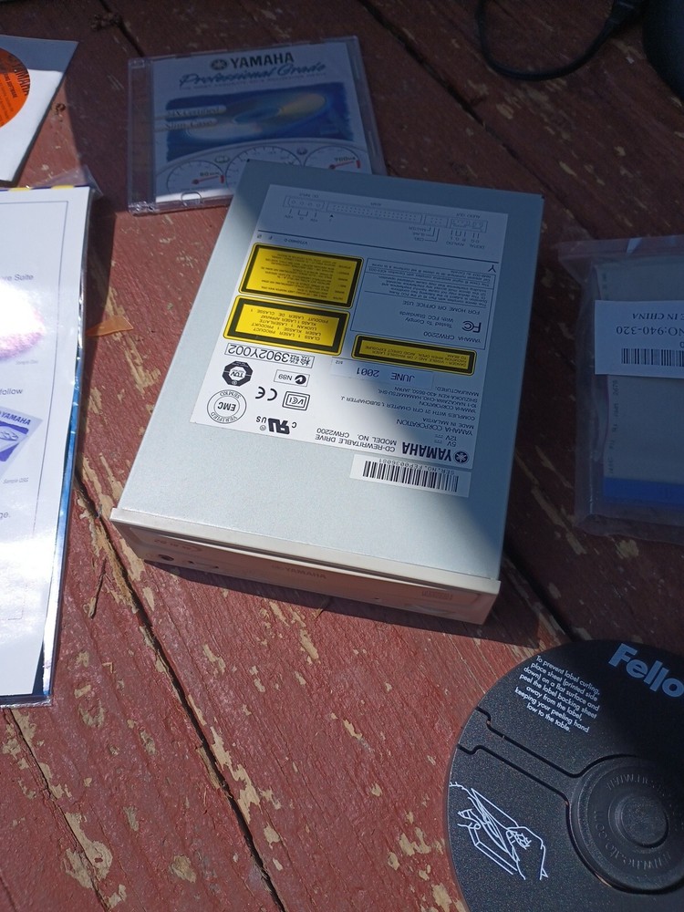 Yamaha Lightspeed Cd-rw Recorder