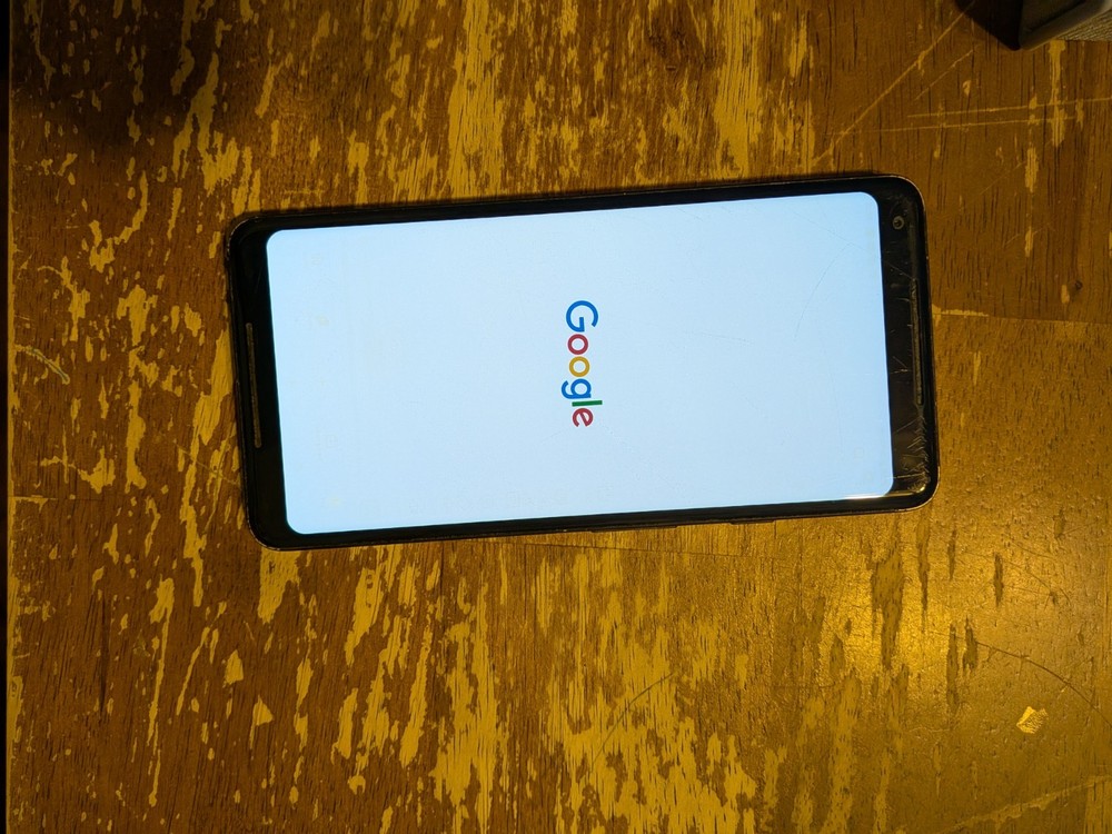 Google Daydream View Gray VR Headset, Controller & Smartphone Bundle