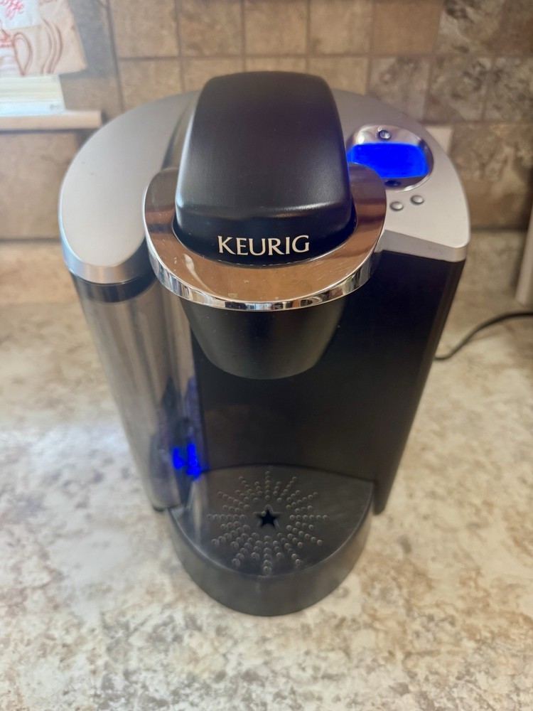 Keurig B60 Single Cup Brewing System Coffee Maker Black Silver *Tested*