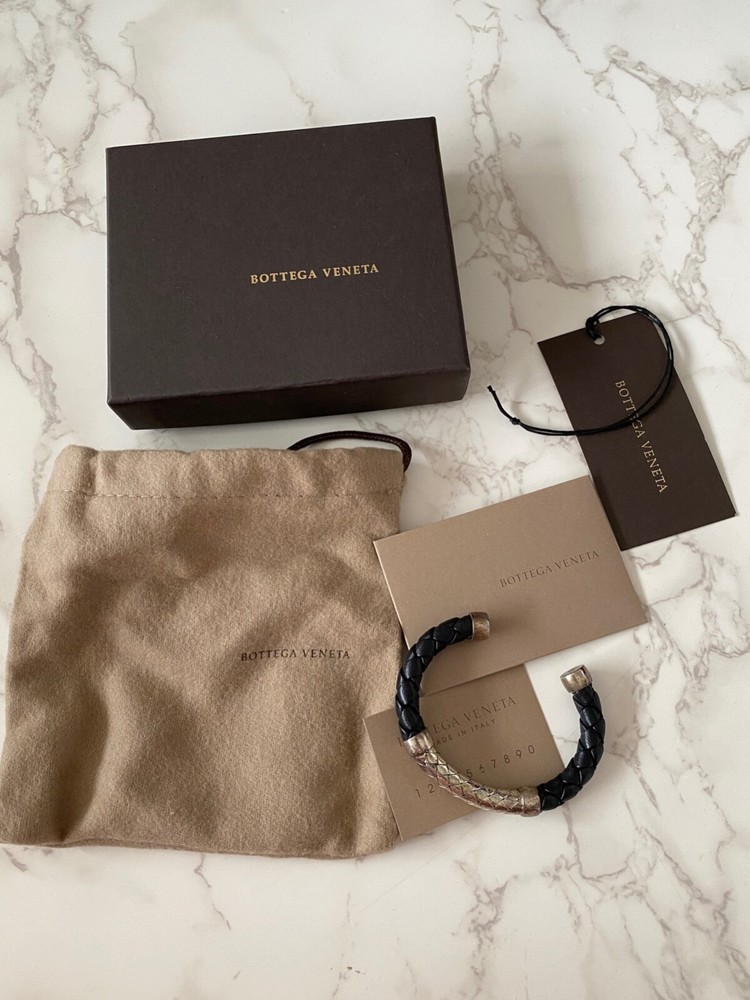 Pre-Owned Authentic Bottega Veneta Women's Bangle Bracelet Silver Accessory S