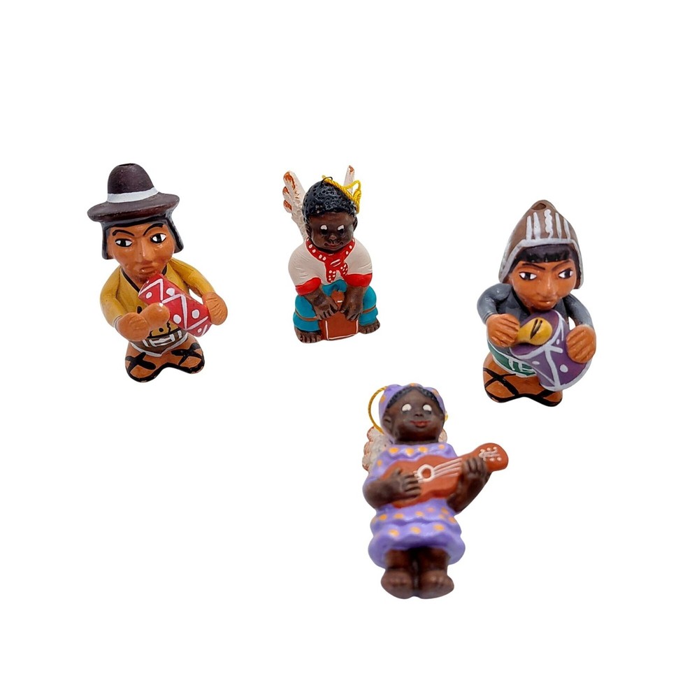 Peruvian clay ornaments figurines