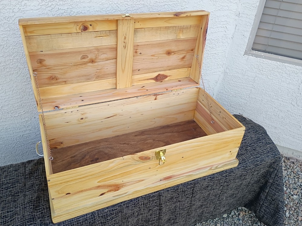 Reclaimed Wood Storage Chest