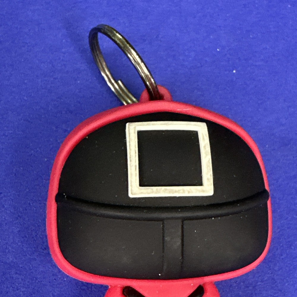 SQUID GAME - VINTAGE KEYCHAIN