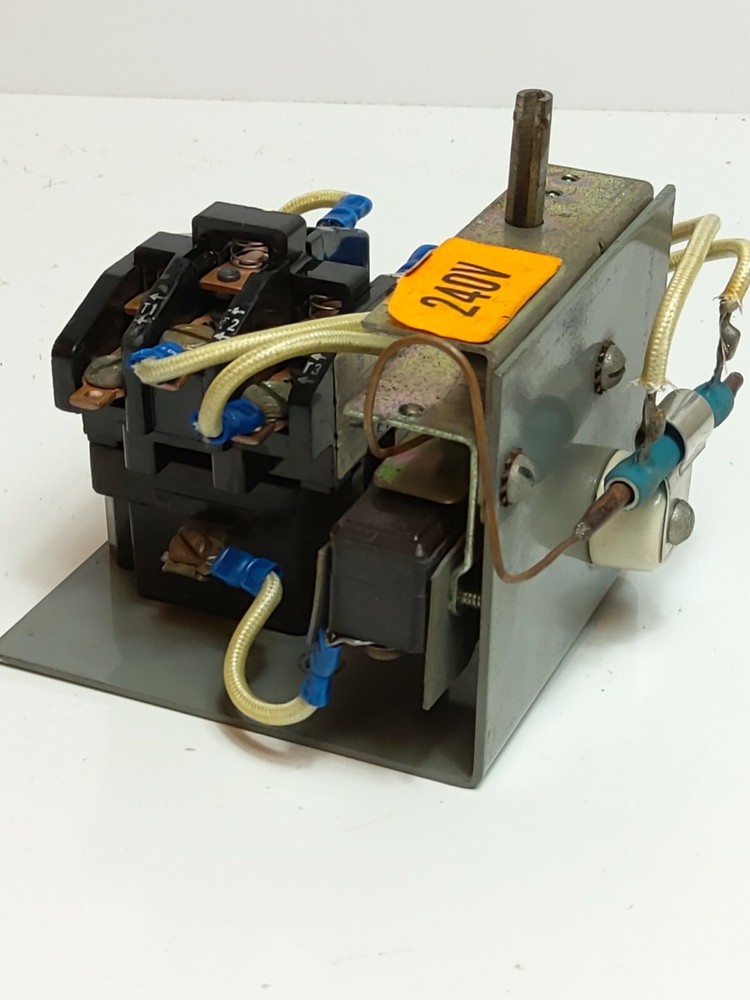 FURNAS 41NA30BG CONTACTOR ASSEMBLY (NOS)