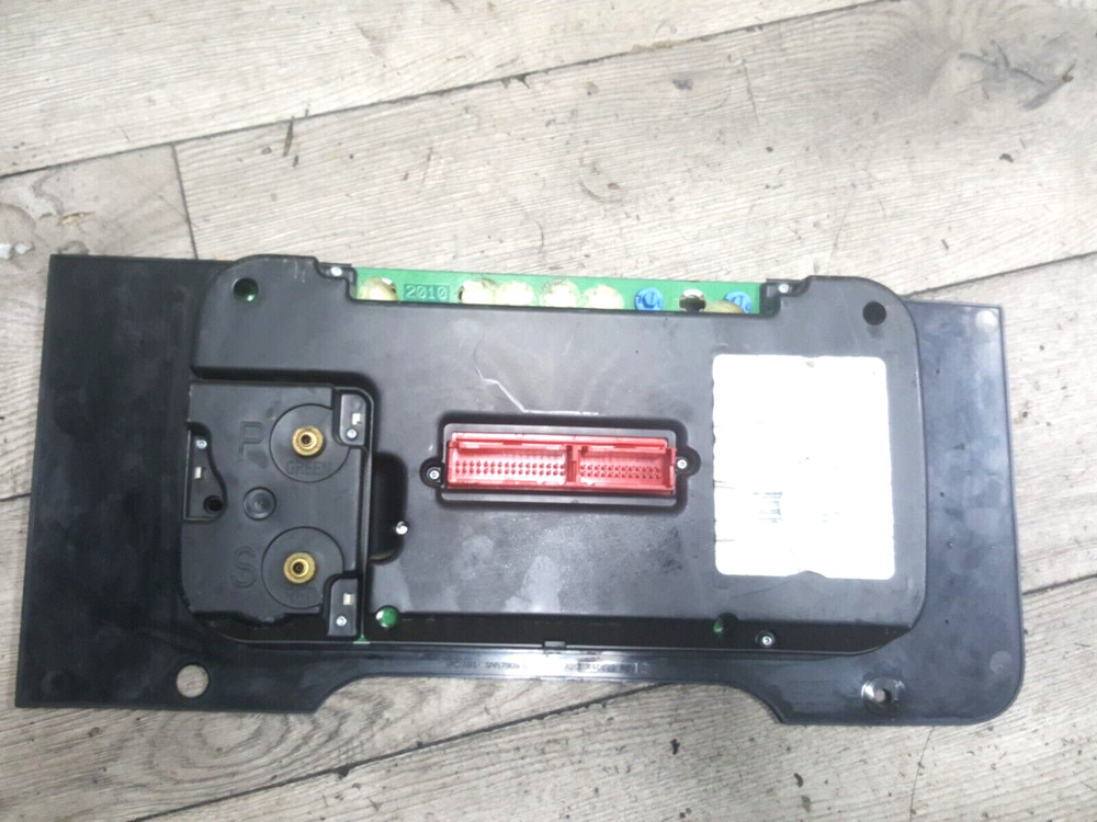 FREIGHTLINER CASCADIA SPEEDOMETER INSTRUMENT CLUSTER -- MISSING PART NUMBER