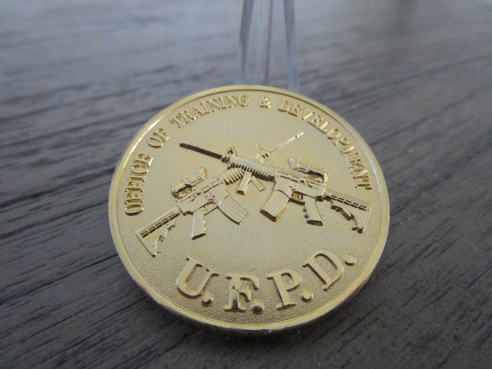 CBP Training & Development UFPD Use of Force Policy Division Coin #183E