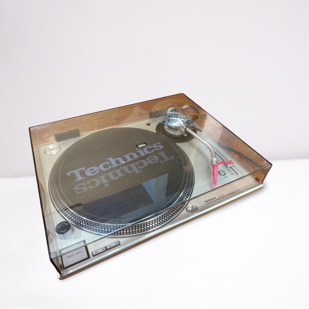 Technics SL 1200 MK6 Direct Drive Turntable System Quartz DJ Panasonic Silver