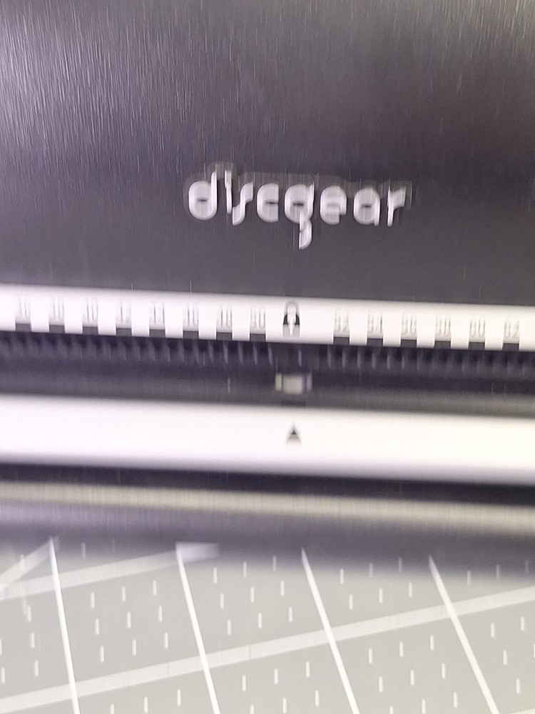 Discgear Selector 100 CD DVD Storage Holder Black Silver Disc Organizer Catalog