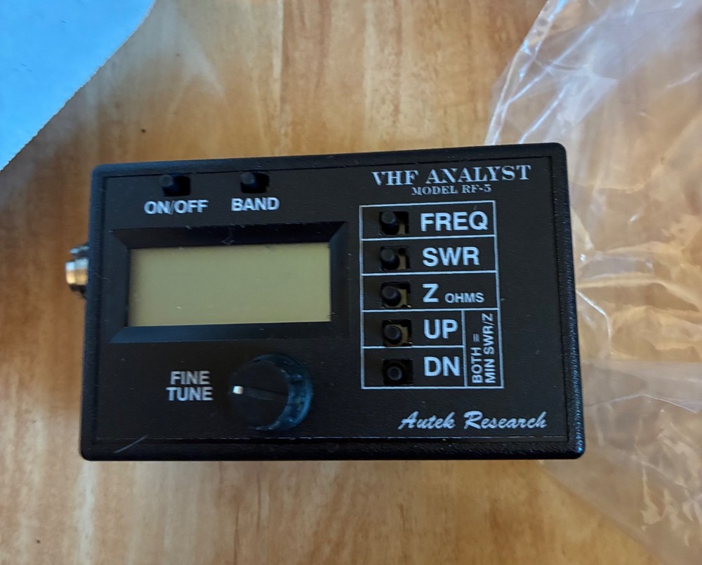 AUTEK RESEARCH: RF-5 VHF Analyst