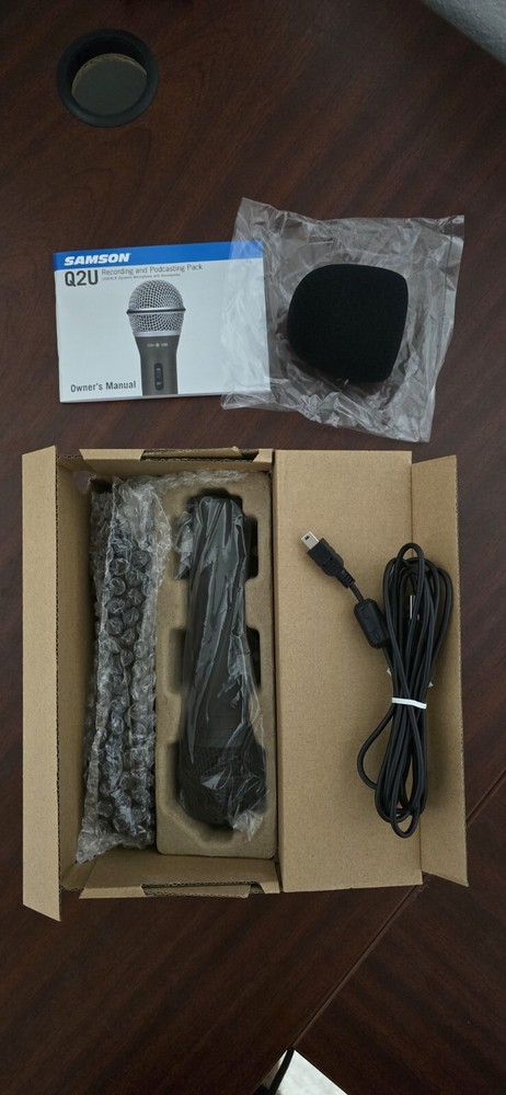 Samson USB/XLR microphone and metal desk mount