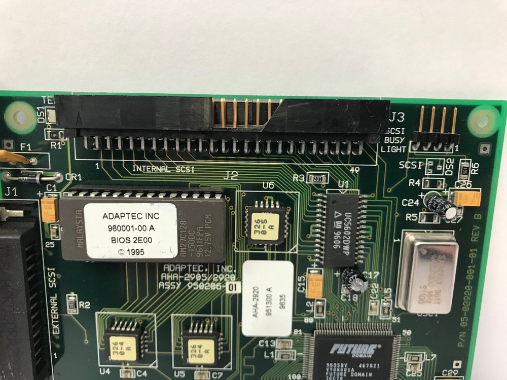 ADAPTEC AHA-2920 PCI SCSI CONTROLLER ADAPTER *BROKEN PLASTIC COVER*