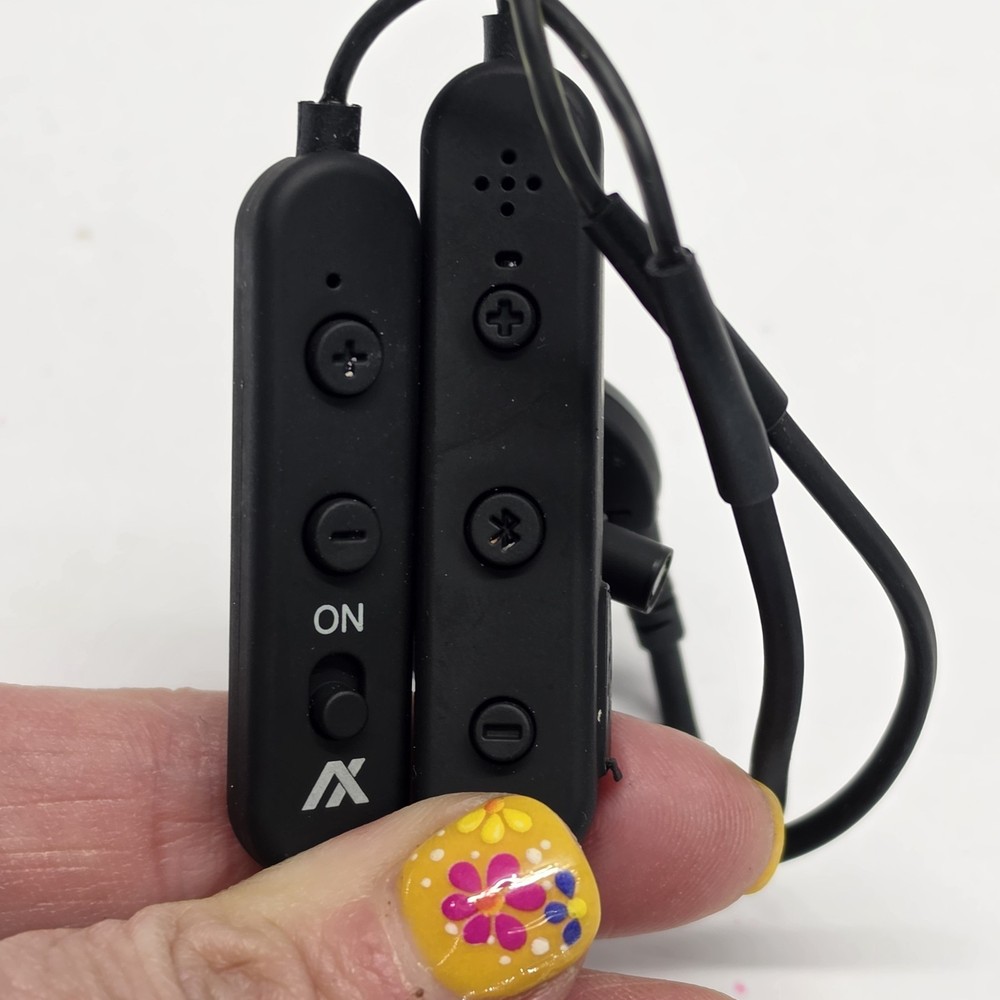 Axil GS Extreme Active Hearing Protection Bluetooth Earbuds - Black EUC W/ Case