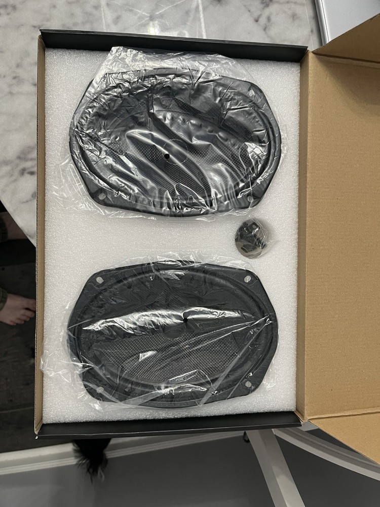 harley davidson 6x9 Lid speakers