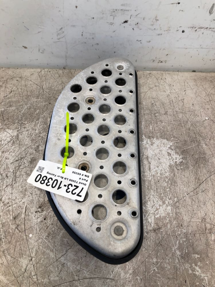 2000 Kenworth T2000 Step (723-10380)