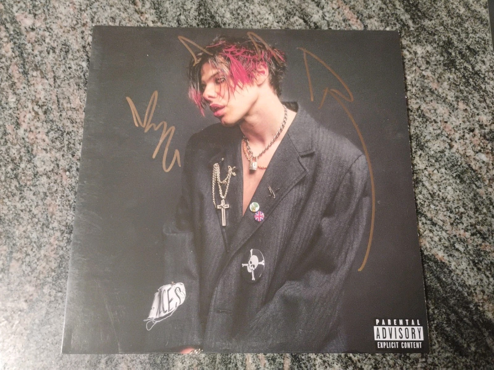 Yungblud signed autographed Pink Vinyl LP And Signed Photo (2 ITEMS SIgned!!)