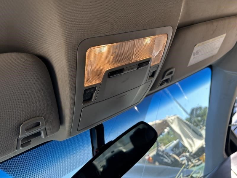 AVALON 2013 High Mounted Stop Light 104567048