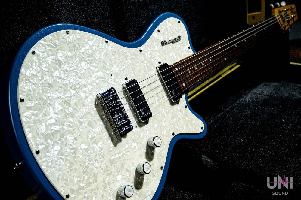 Godin Radiator (no260422)