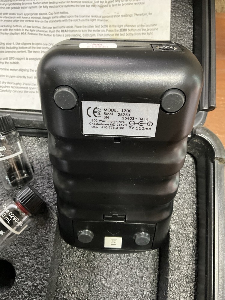 EVERPURE MODEL 1200 DIGITAL BROMINE ANALYZER KIT POWERS ON