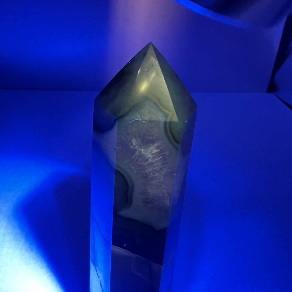 Volcano Agate Tower UV Reactive (#1)