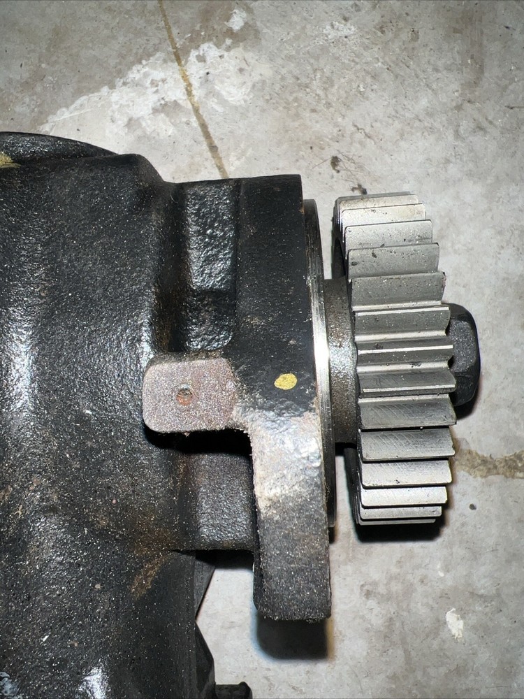 5301082 Cummins Air Compressor 1 Cyl (USED)