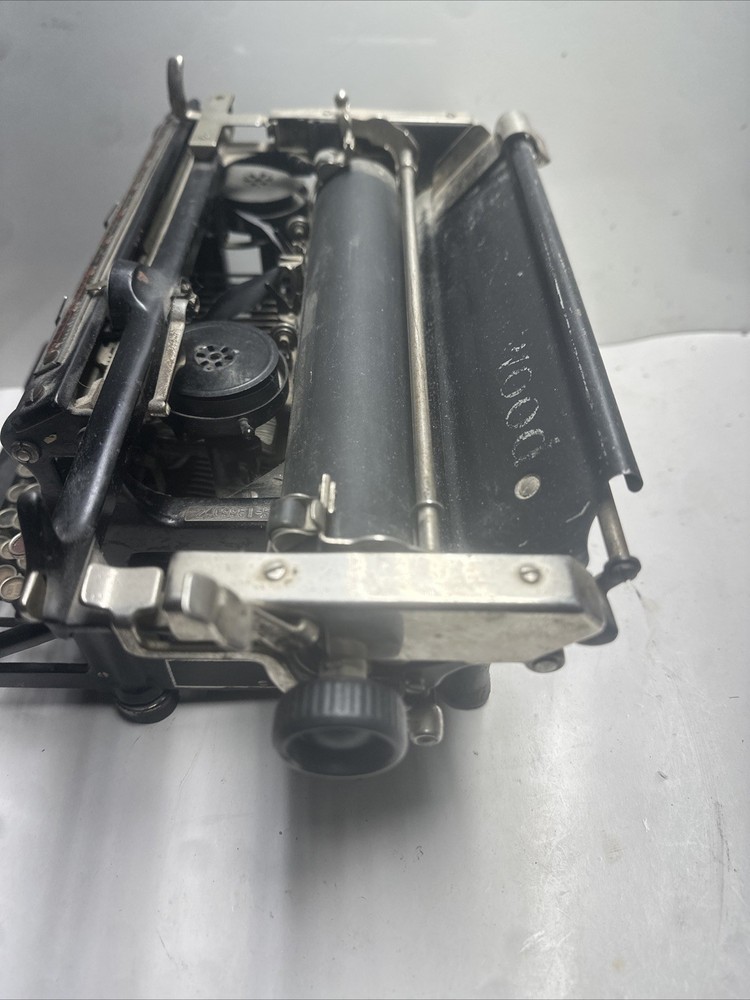 Underwood Typewriter #5 Serial #2425448 NEEDS TLC READ