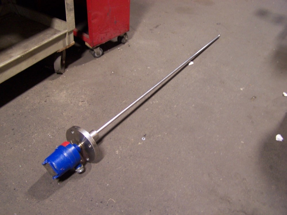 MAGNETROL NEA-4A53-062 TEMPERATURE SENSOR TRANSMITTER 24 VDC 62" PROBE