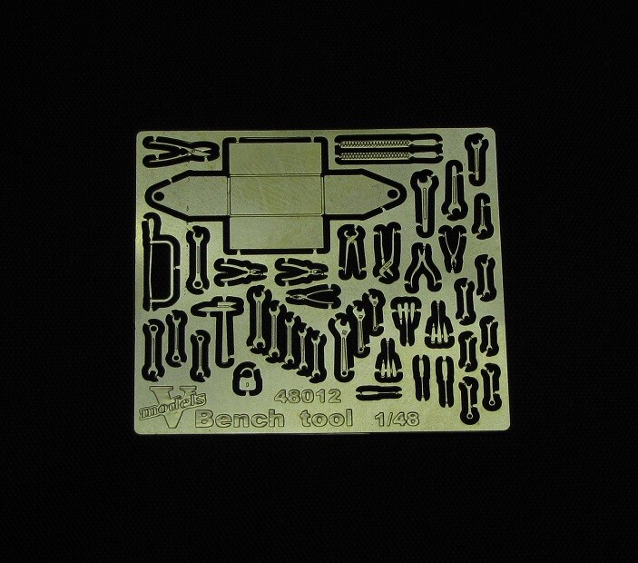 Vmodels 48012 - 1/48 Bench tools. Photo-etched board and instructions scale