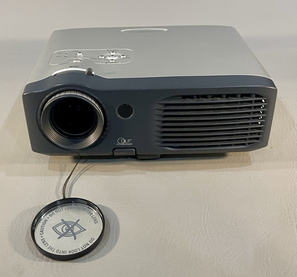 Optoma DLP Projector Display EP739 with Padded Case Owners Manual & Quick Guide