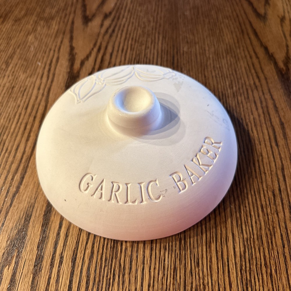 Superstone Sassafras Garlic Baker Ceramic 7.5”