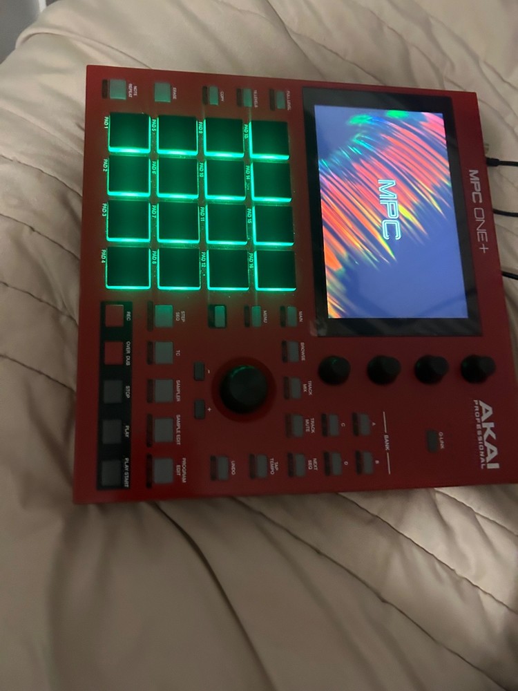 Akai Professional MPC One+ Standalone Drum Machine, Beat Maker and MIDI Controll