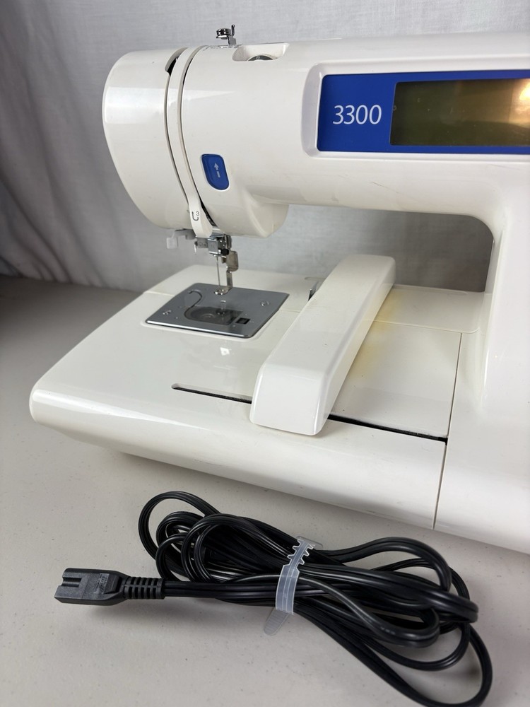White W3300 Computerized Sewing Embroidery Machine