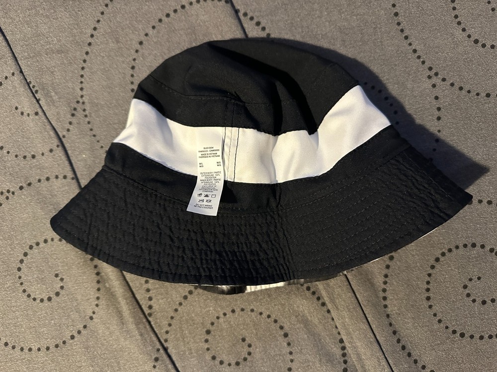 NIKE REVERSIBLE CAMO HAT ONE SIZE KIDS NWT $24.99