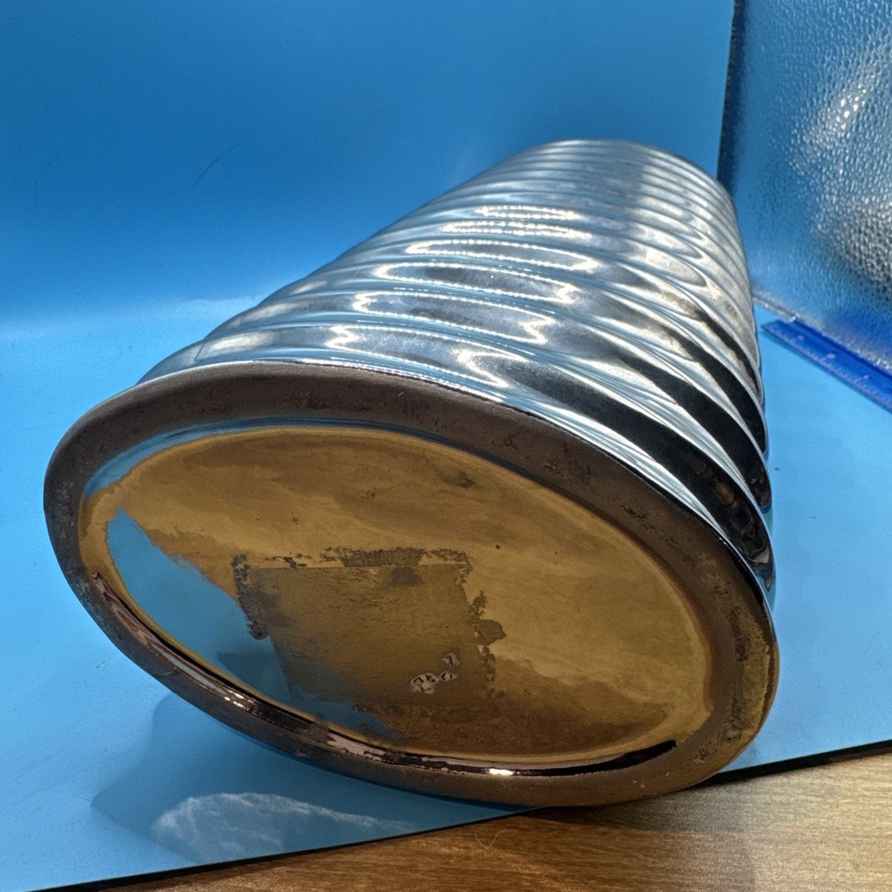 14" Silver Vase Oval
