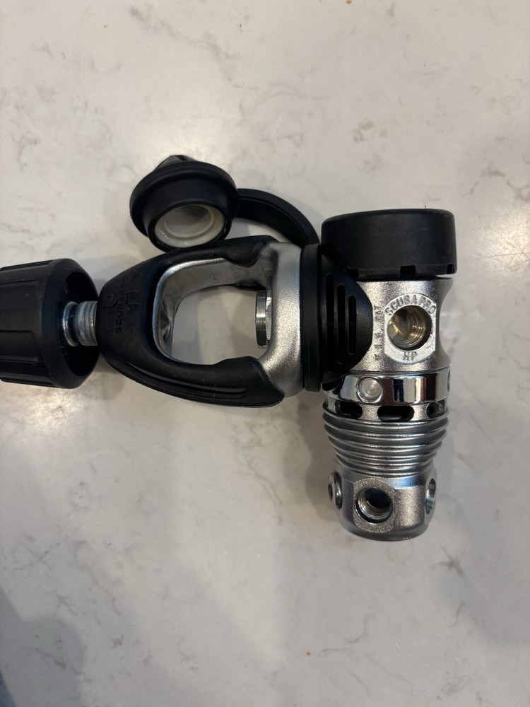 Scubapro MK25 First Stage - Yoke