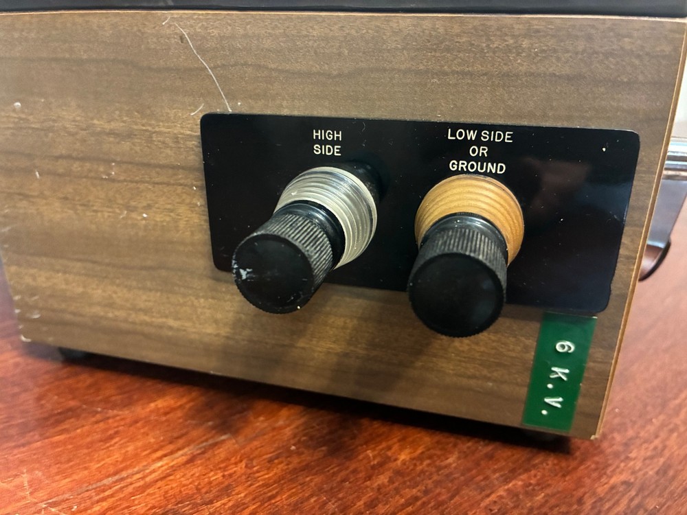 1960 Sensitive Research - Electrostatic Voltmeter Model ESD