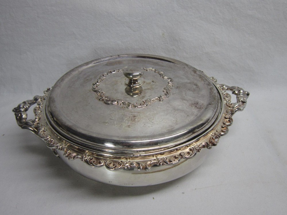 Reed & Barton 665 Covered Casserole Serving Footed Dish Silver Plated Vtg Fancy