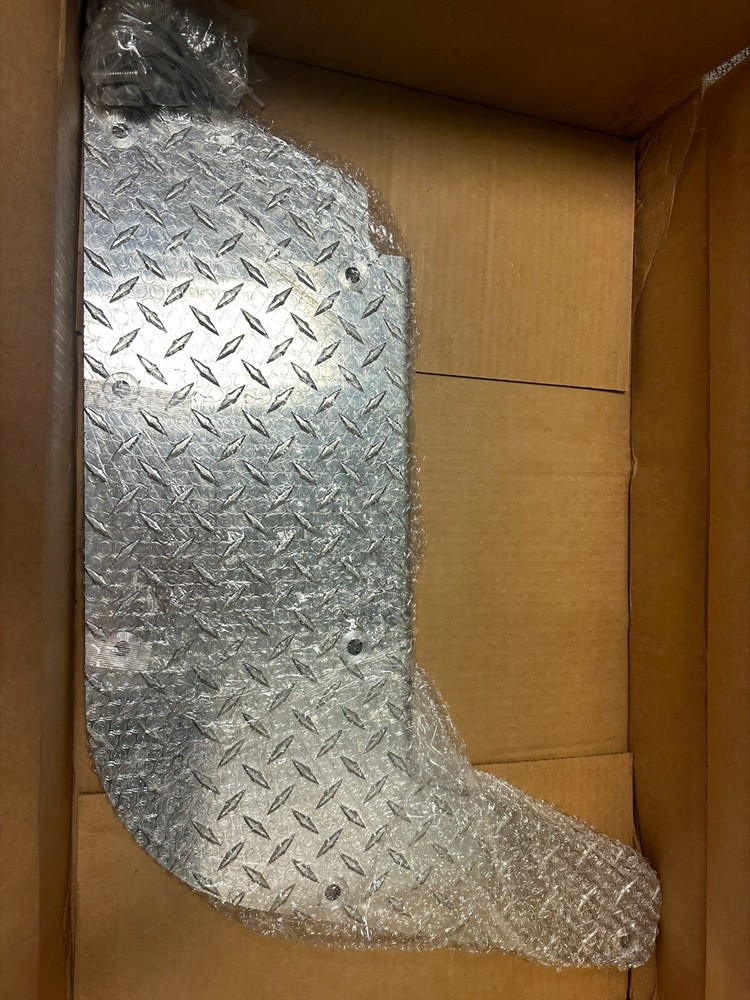 Peterbilt Bumper Tread Plate Kit