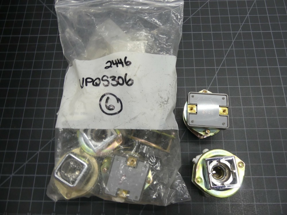 IDEC, UPQS306 SQ ELITE PILOT SOCKET