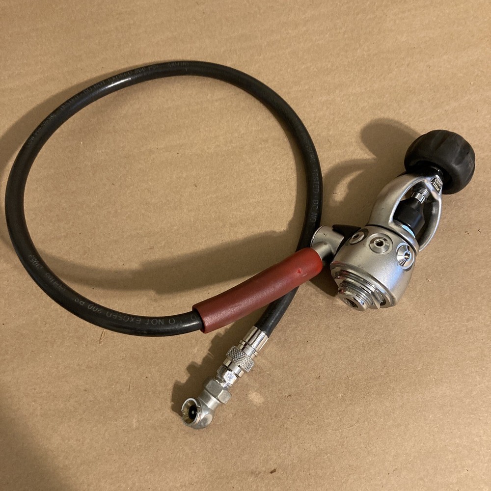Dacor EN250 Regulator with Inflator Hose / Schrader adapter